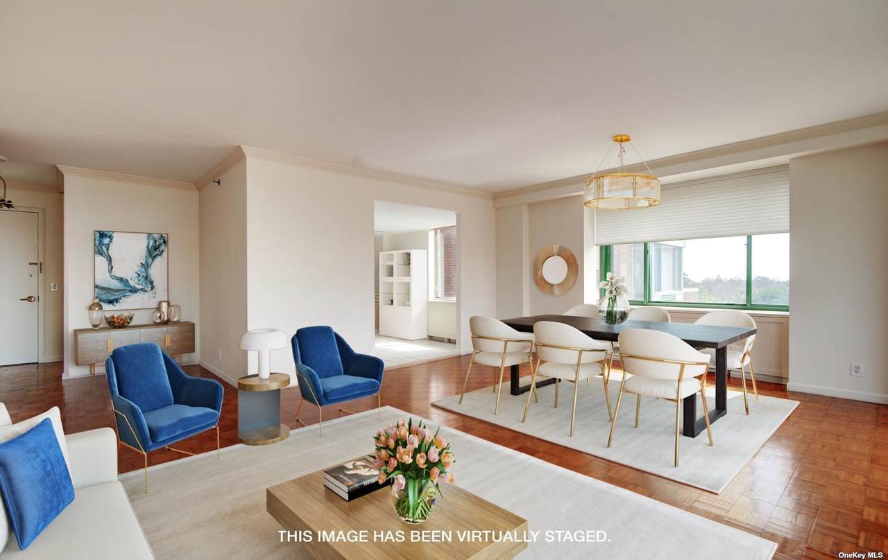 100 Hilton Avenue - Photo 1