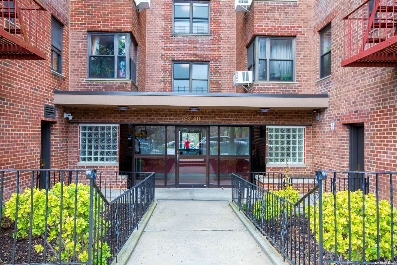 32-40 89th St - Photo 1