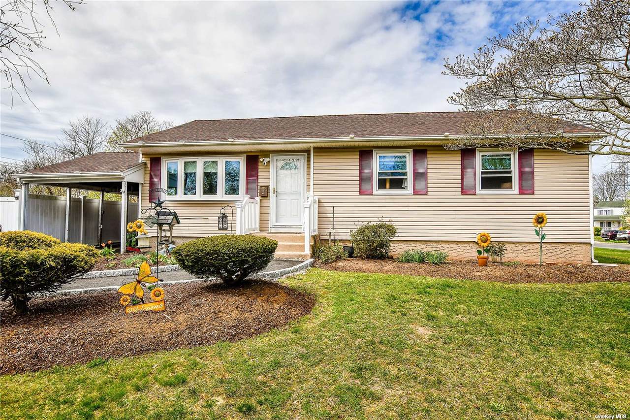 2 Norman Drive - Photo 1