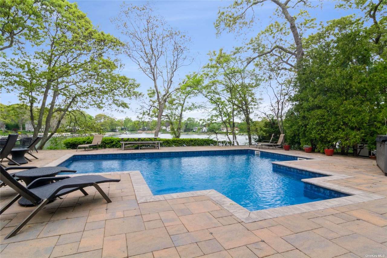 3693 Pine Neck - Photo 1