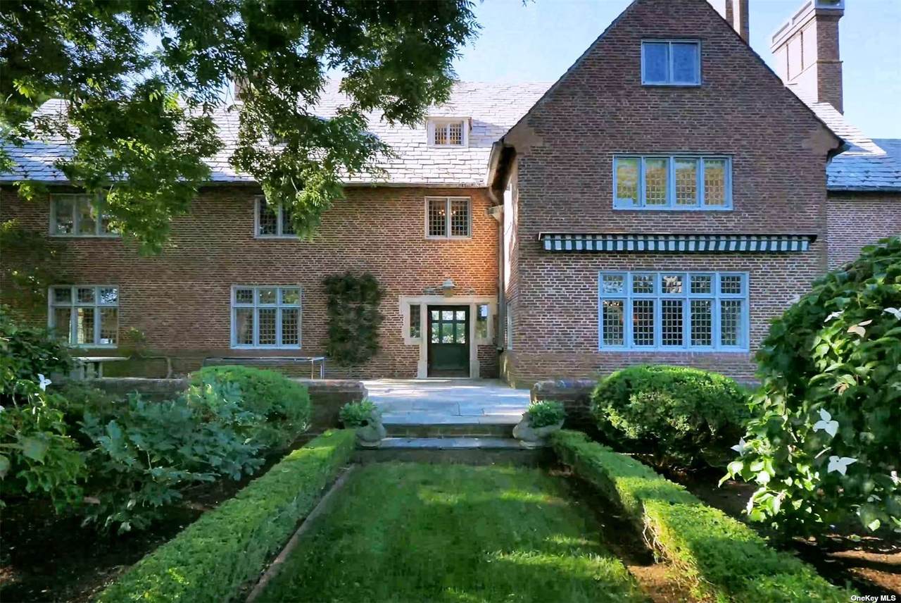 16 Tuthill Lane - Photo 1