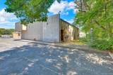 20 Middle Country Road - Photo 4