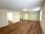 517 Laurelton Blvd - Photo 9