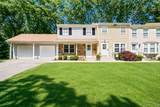 17 Bartlett - Photo 1
