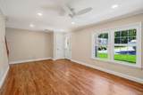 17 Bartlett - Photo 4
