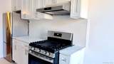 83-60 Vietor Avenue - Photo 4
