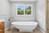 17 Squires Boulevard - Photo 26