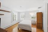 202 Bayport Avenue - Photo 18