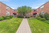 9 Bryant Crescent - Photo 1