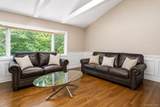 25 Brewster Avenue - Photo 5