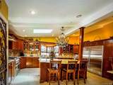 1758 John Street - Photo 2
