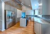 8 Van Cedar Street - Photo 6