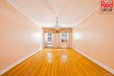 64-85 Saunders Street - Photo 2