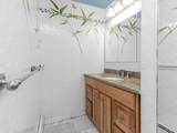 4004 Rombouts Avenue - Photo 16