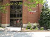 17 Broadway - Photo 2