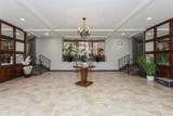 325 King Street - Photo 2
