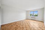 2 Washington Square - Photo 10