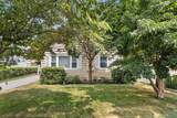 23 Gates Avenue - Photo 3