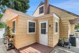 23 Gates Avenue - Photo 35