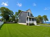 7 Edgewater Drive - Photo 4