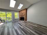 17 Lexington Hill - Photo 3