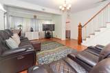 2036 Hobart Avenue - Photo 17