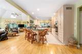 21 Bay Avenue - Photo 15