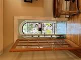 137 Roosevelt Avenue - Photo 4