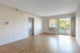 205 Mineola Boulevard - Photo 3