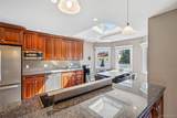 542 Suffolk Avenue - Photo 14
