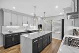 109 Woods End Road - Photo 12