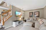 29 Hy Place - Photo 18