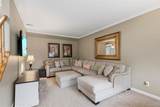 29 Hy Place - Photo 20