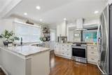 29 Hy Place - Photo 8