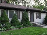 24 Schoolhouse Lane - Photo 1