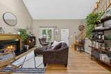 305 Oak Lane - Photo 10
