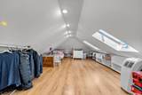 56-21 Hampton Boulevard - Photo 12
