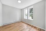 21933 Edgewood Avenue - Photo 9