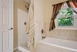 9 Horns Park Road - Photo 16