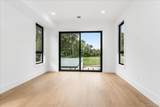 1080 Westminster Avenue - Photo 32