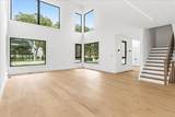 1080 Westminster Avenue - Photo 5