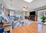 122 Evergreen Avenue - Photo 8