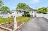22 Mastic Boulevard - Photo 1
