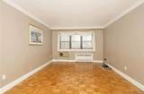 1122 Yonkers - Photo 6