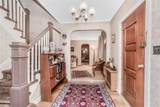 5611 Delafield Avenue - Photo 6
