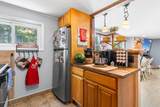 883 Saint James Place - Photo 20