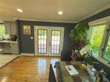 2389 Chestnut Avenue - Photo 2