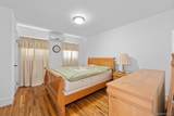 10541 Seaview Avenue - Photo 18