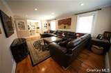2032 Hobart Avenue - Photo 15