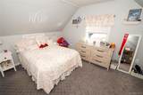 4030 Avoca Avenue - Photo 18